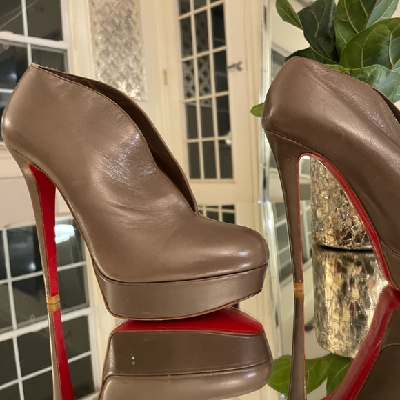 Christian Louboutin Black Leather Fast Plato Platform Booties size 39 - Picture 14 of 17